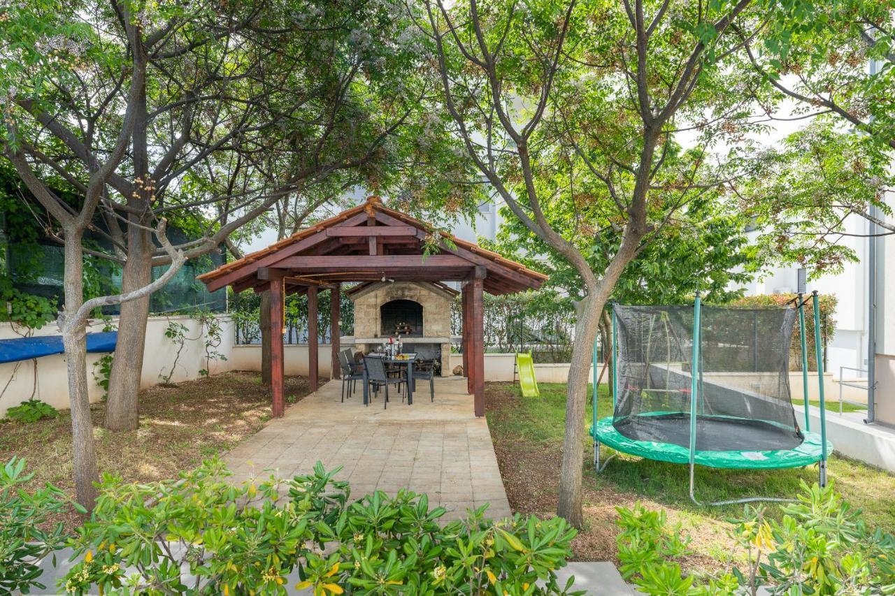 Villa Mirela Петрчане Экстерьер фото