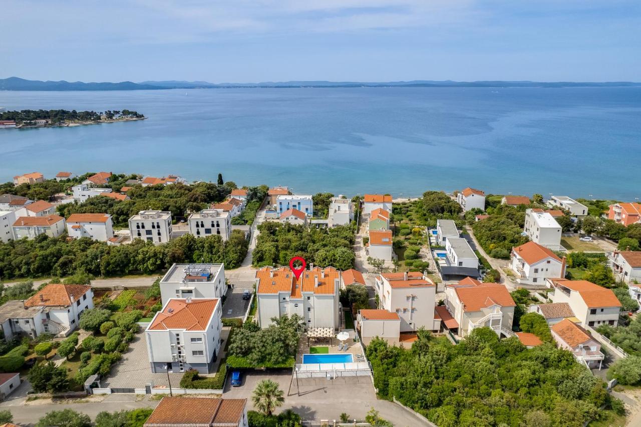 Villa Mirela Петрчане Экстерьер фото