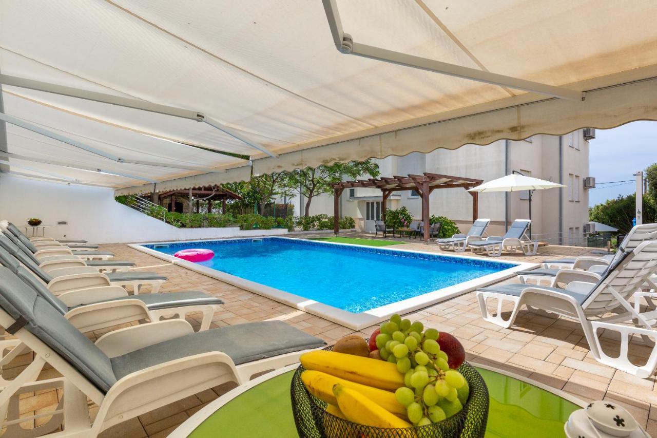 Villa Mirela Петрчане Экстерьер фото