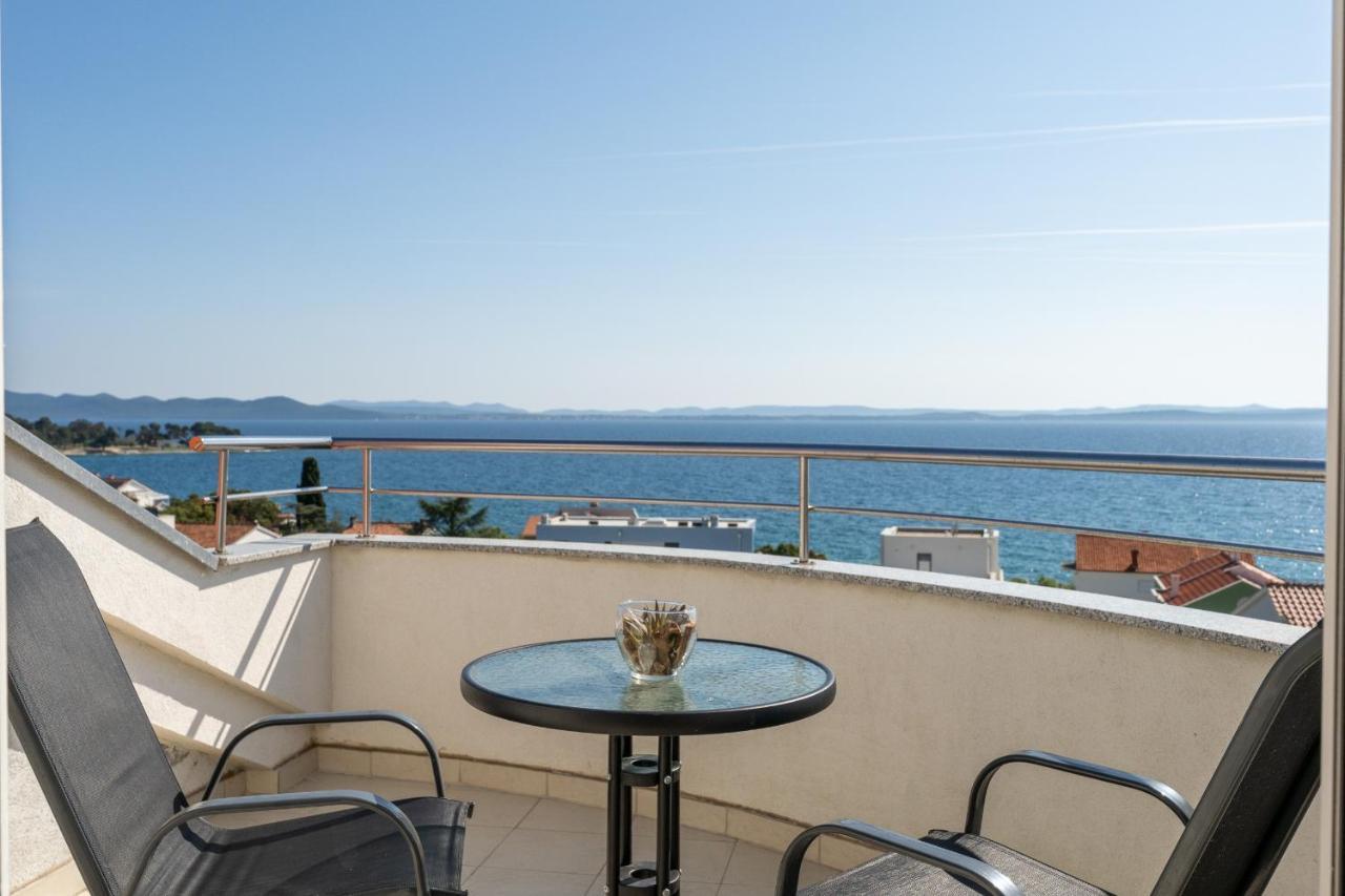 Villa Mirela Петрчане Экстерьер фото