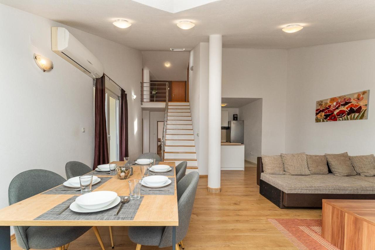Villa Mirela Петрчане Экстерьер фото